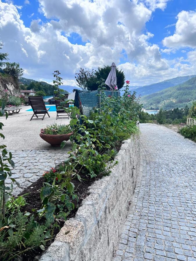 Quinta De Gestacos Villa Geres Exterior photo